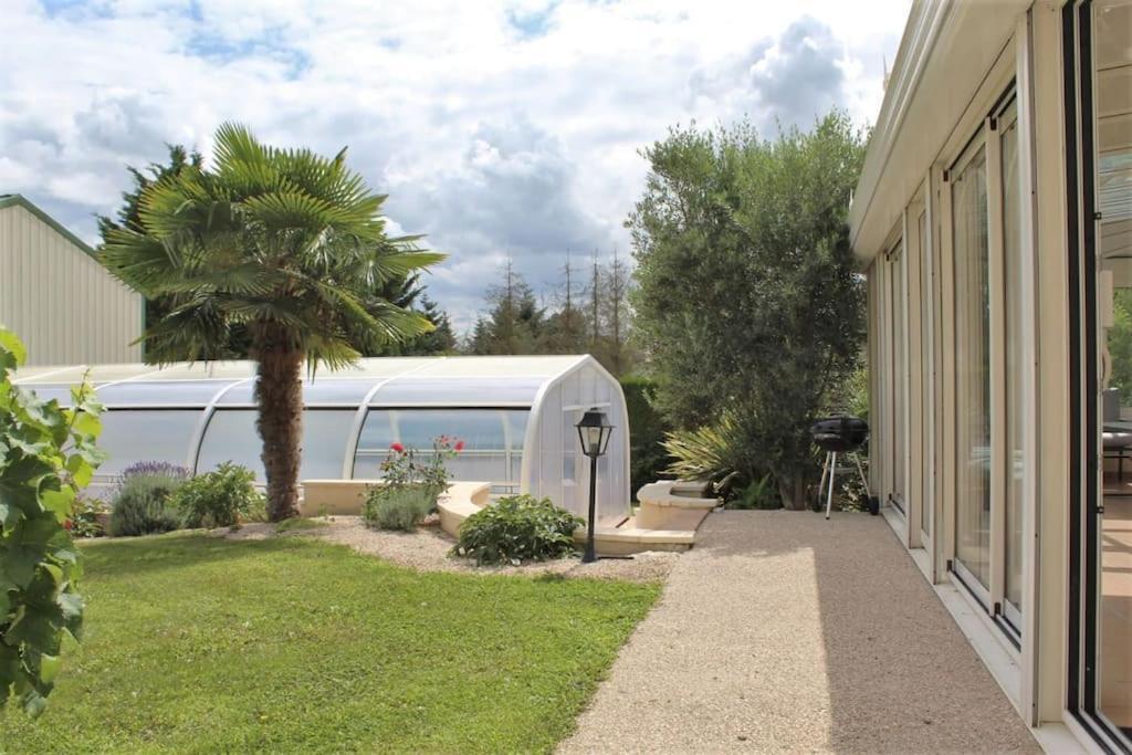 Piscine Chauffee-Beauval Et Chateaux- Villa Cormeray Exterior photo